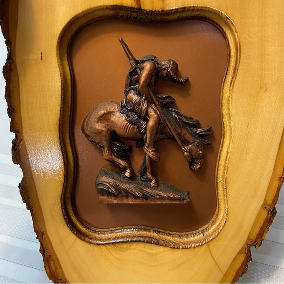 Wooden Western Decor“End of Trail” Motif Vintage Wall Clock Working Condition - Picture 4 of 6